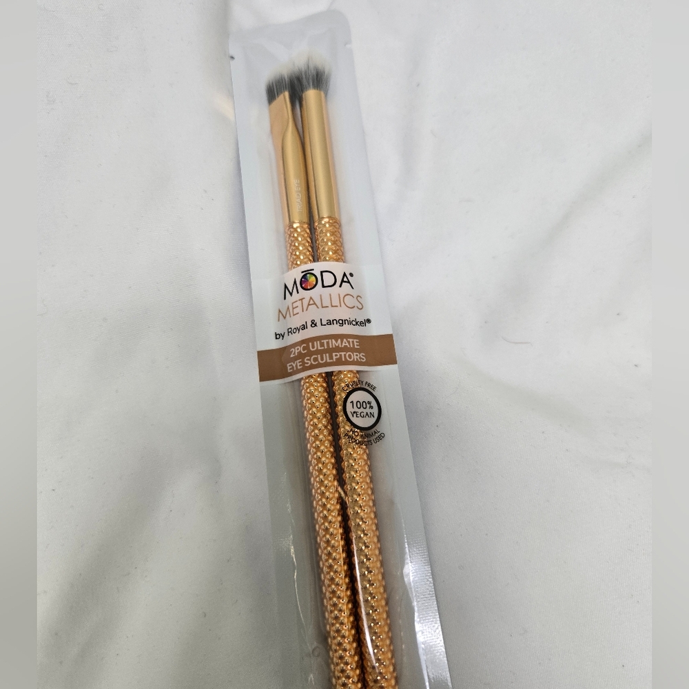 Moda Metallics Gold Eye Sculptor Brushes